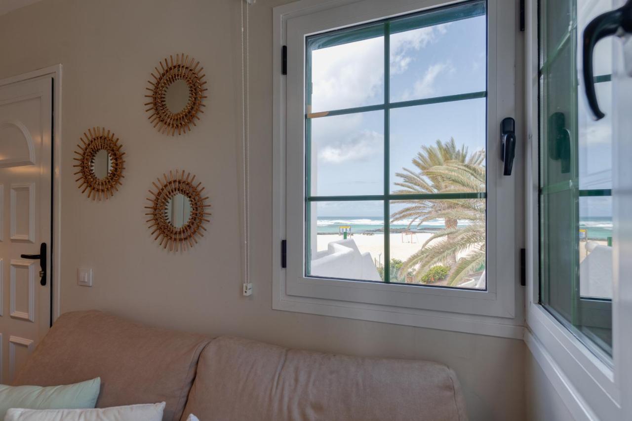 Homeforguest Modern And New Beachfront Apartment